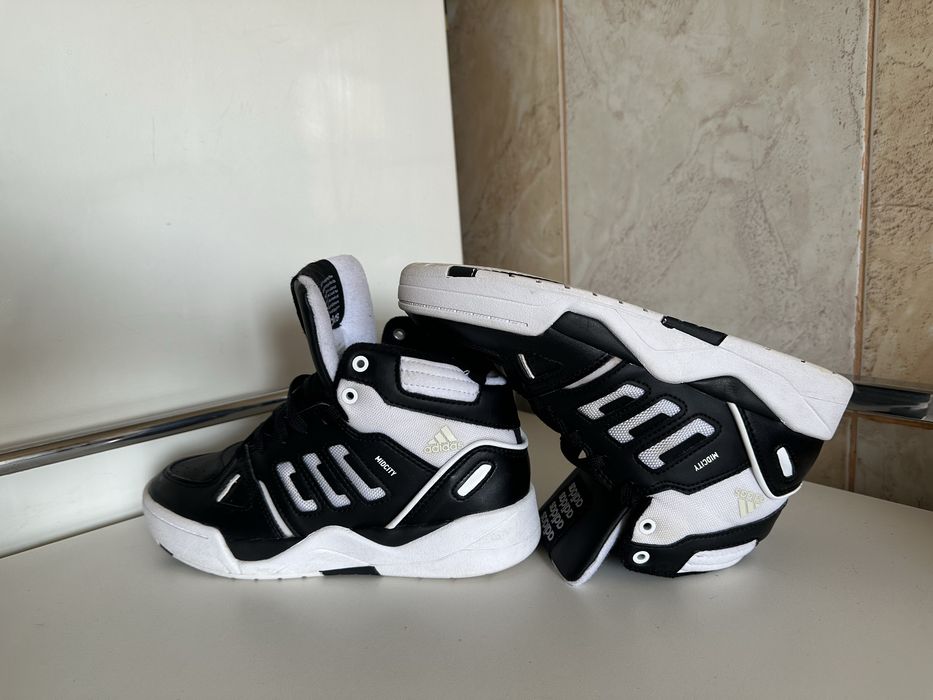 Adidas MIDCITY  marimea 36.