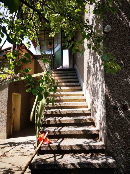 Продава се Къща в Берковица - 205 кв.м за 398 €/кв.м - Снимка #2