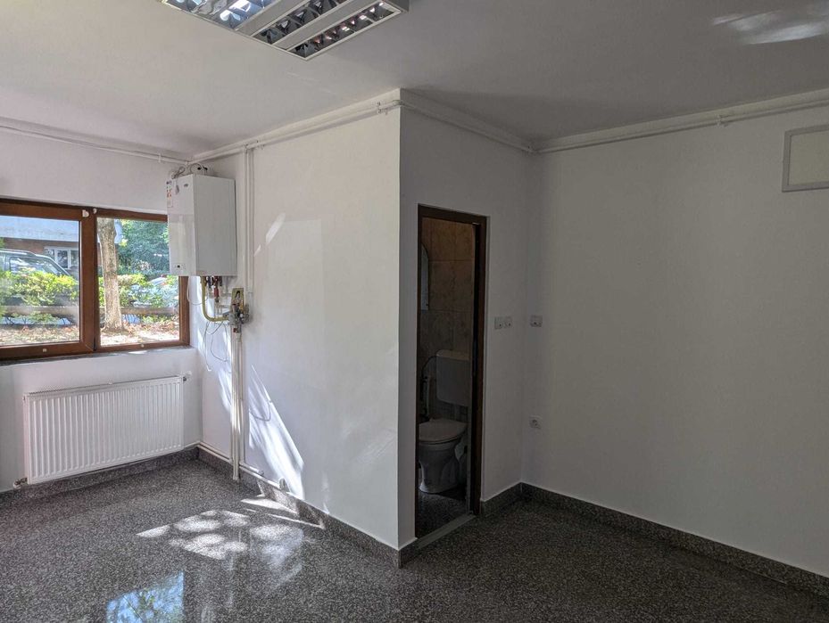 Dau în chirie birou/punct de vânzare Brădet