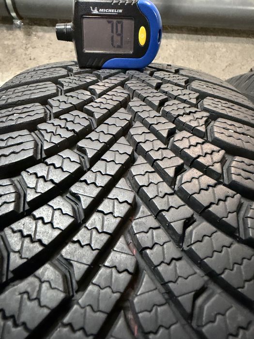 205/55/16 зимни Bridgestone 2бр (DOT24)
