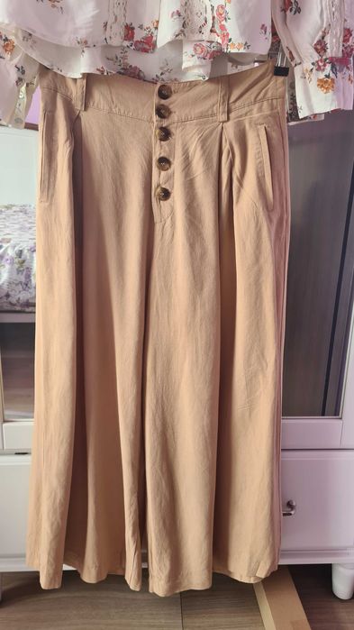 Пола - панталон с 30% лен на Zara
