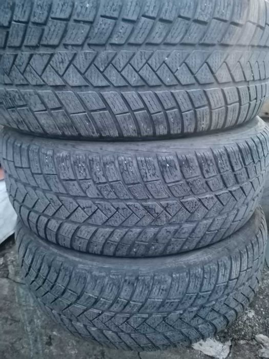 Продавам 3 броя зимни гуми Vredestein Win trac pro 225/55/17