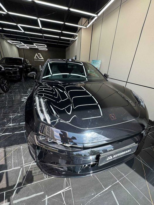 Zeekr 001 2025 — 2