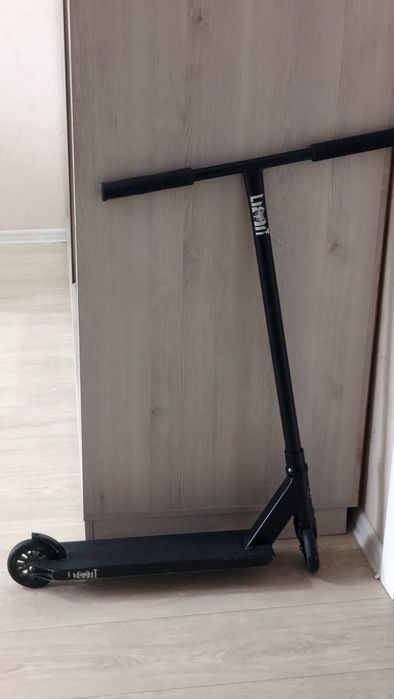 Самокат трюковый