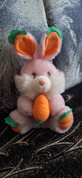 Големи и средна големина плюшени играчки