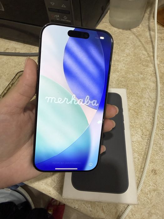 Продам айфон 17 256гб аккумулятор 99%