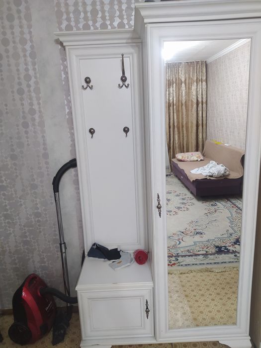 Продам гарнитур прихожей
