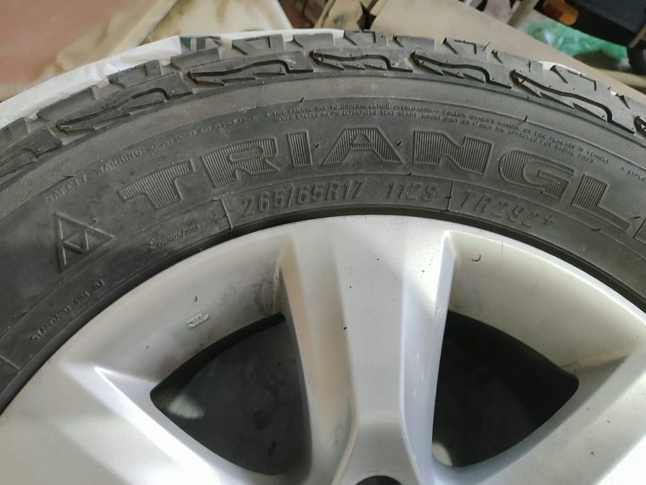 Продам авто шины с диском