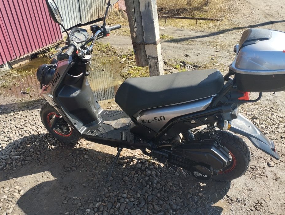 Продам скутер 2022года