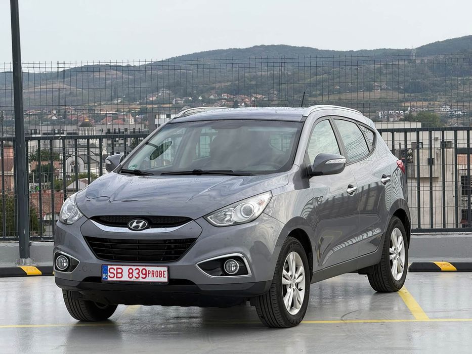 HYUNDAI ix35 2012 — imagine 2