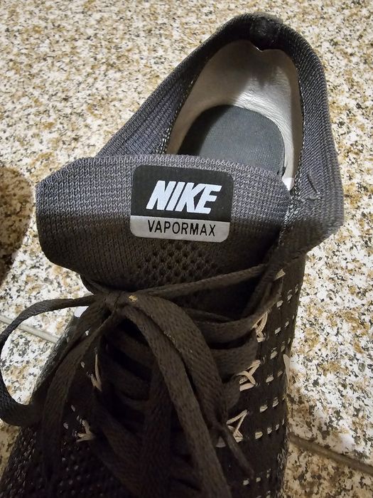 Маратонки nike vapormax номер 42.5  8.5