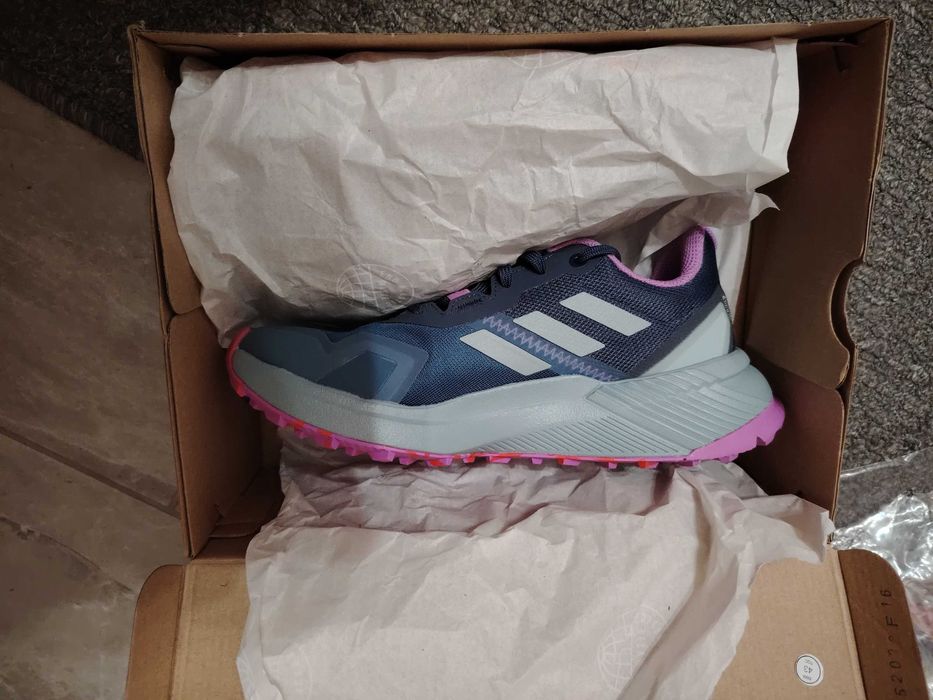 Маратонки  Adidas Terrex 36,5 Нови!!