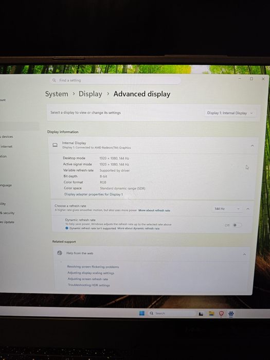 ASUS ROG Strix G713RM – Ryzen 7 6800H / RTX 3060 / 16GB DDR5 / 1TB SSD / 17.3" 144Hz