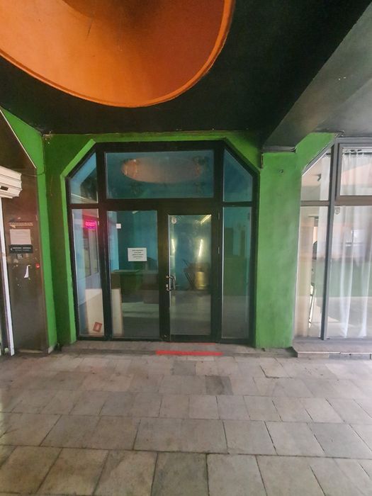 Под наем магазин топ център София