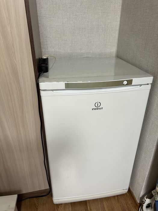 Продам морозильник