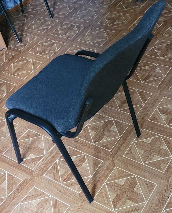 стул на металлокаркасе