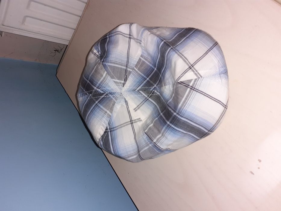 Sapca frumos inscriptionata