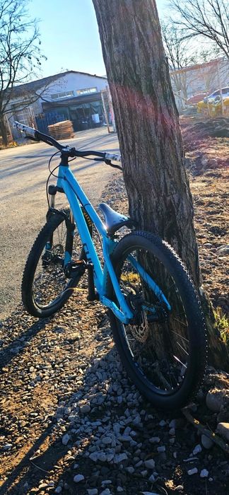 Cube Dirt Flying Circus