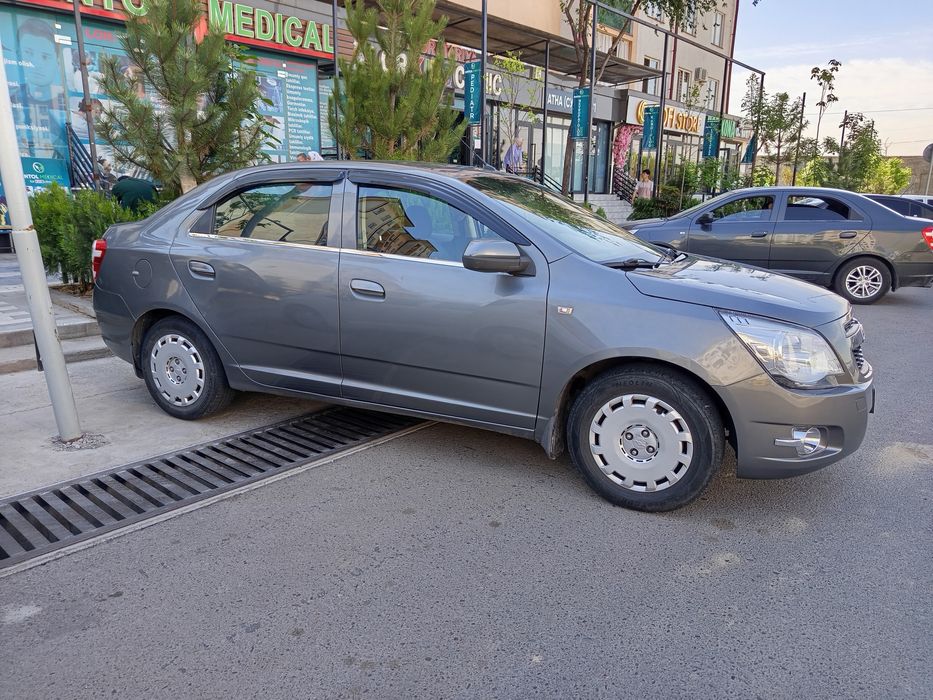 Продается автомобиль кобальт