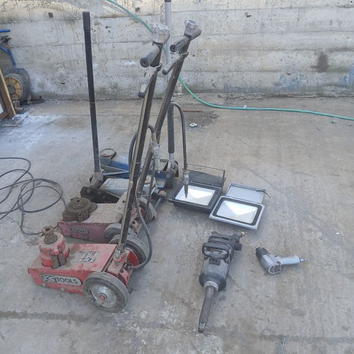 Rampa elevator pneumatic vulcanizare scule