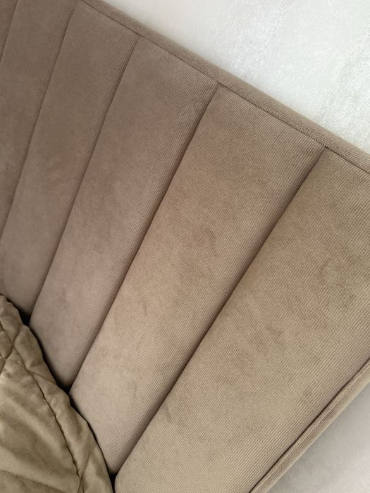 Кровать с ортопедическим матрасом