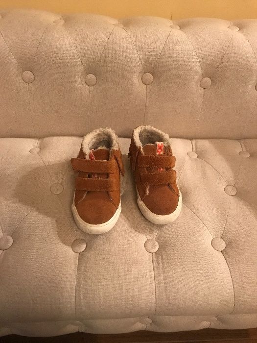 Vand ghete imblanite marimea 21 Zara