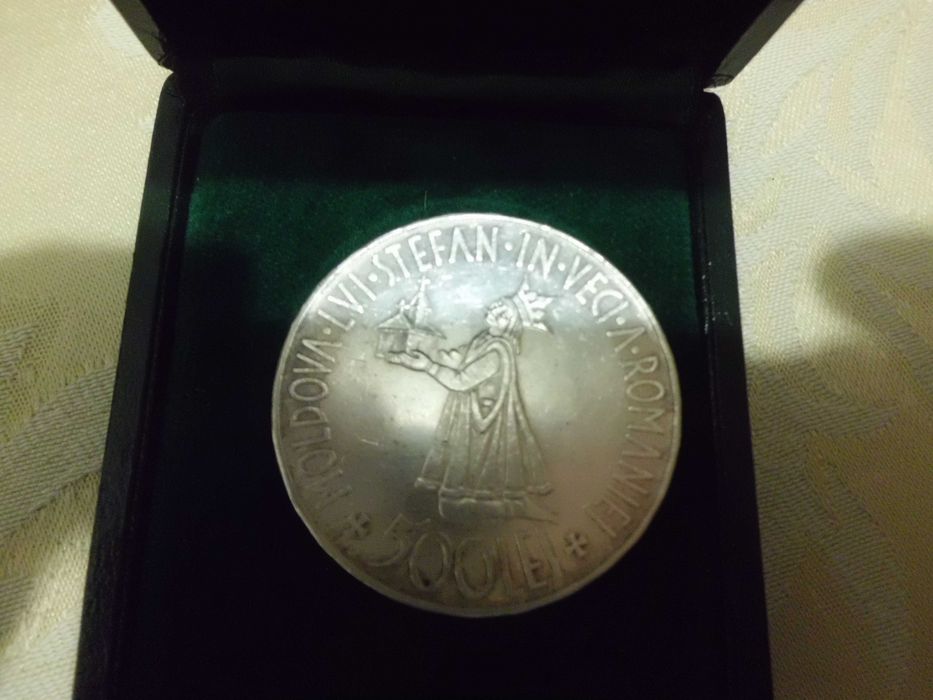Vand moneda din argint