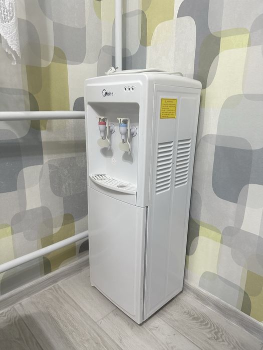 Кулер для воды !