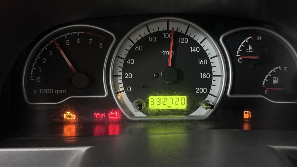 Продаётся Нексия-2 2015года