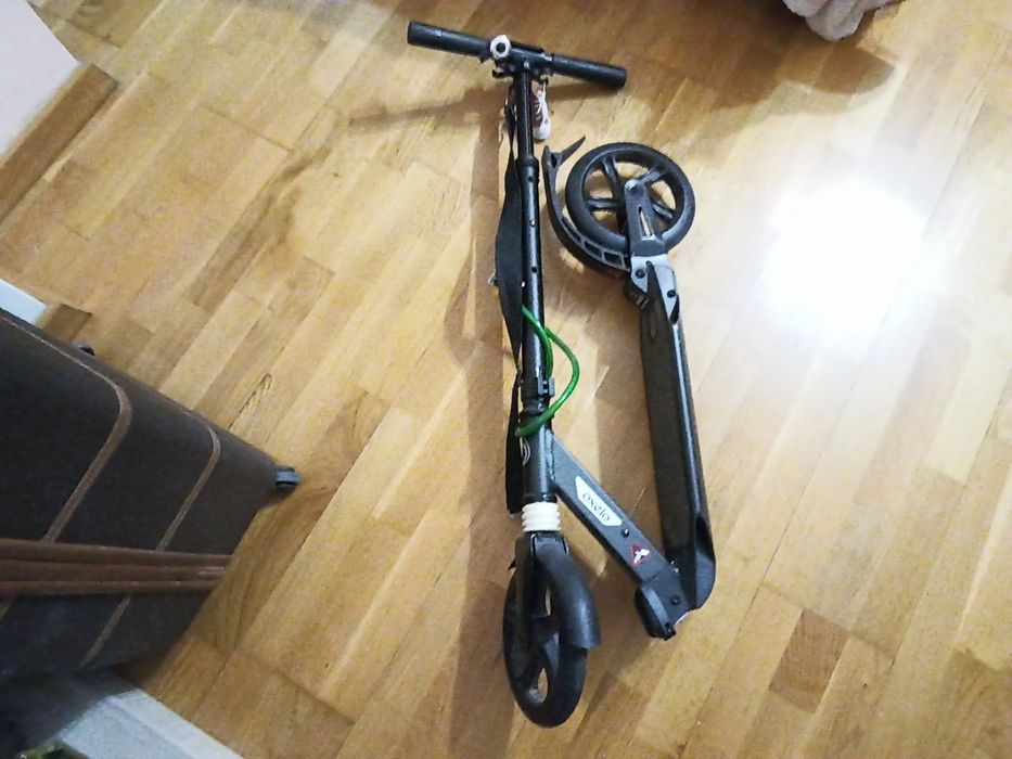 Vand trotineta pentru copii SI adulti