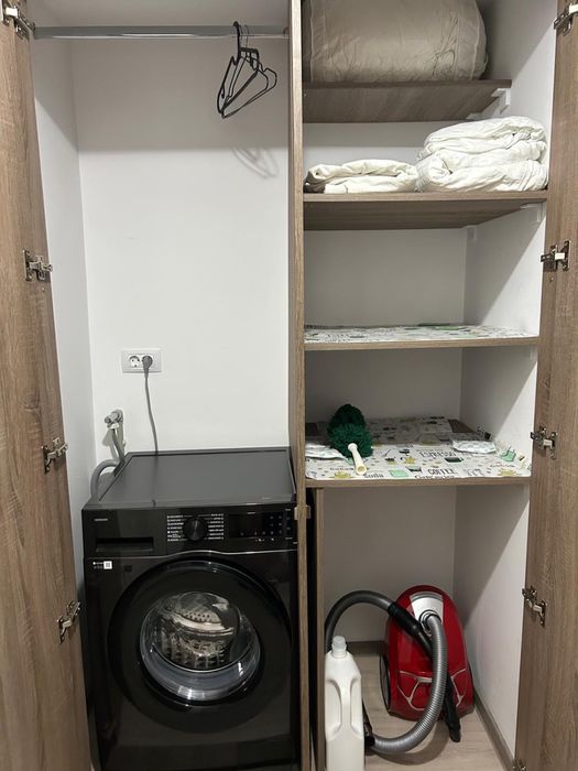 Inchiriez Apartament Modern cu 2 Camere, Ultra Central, Complet Utilat