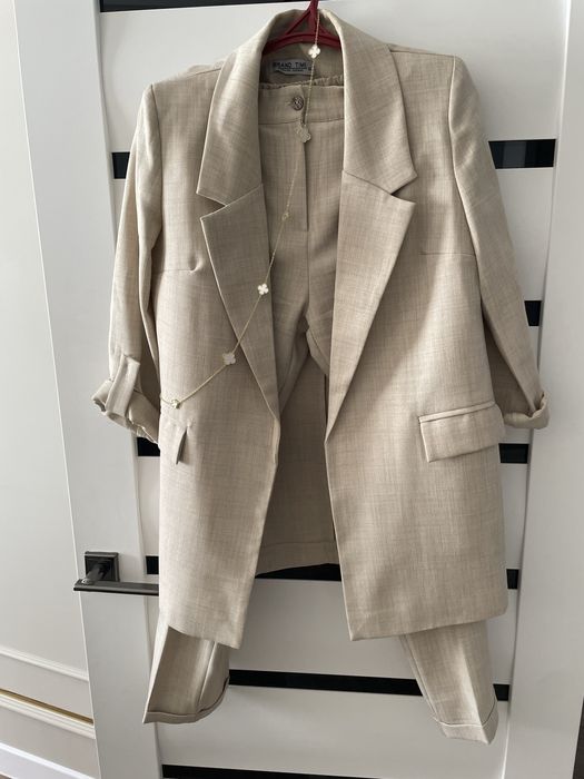 Продам женскую одежду!