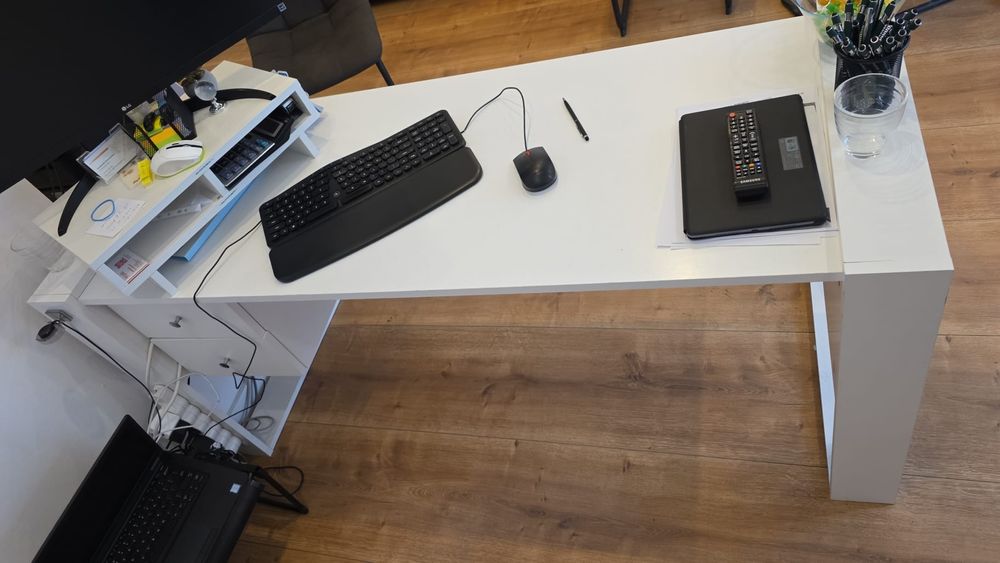 Birou alb cu 2 sertare - 160 x 60 cm