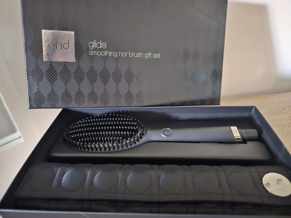 GHD четка за коса Glide Smoothing Hot Brush