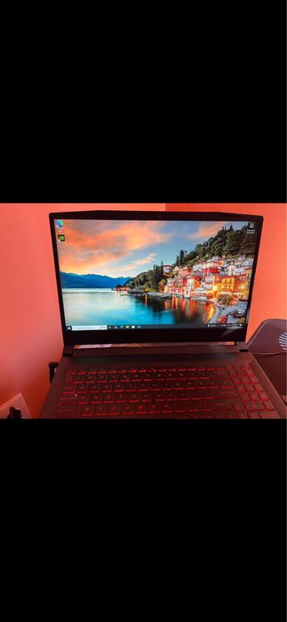 Vand Laptop, Monitor si Microfon