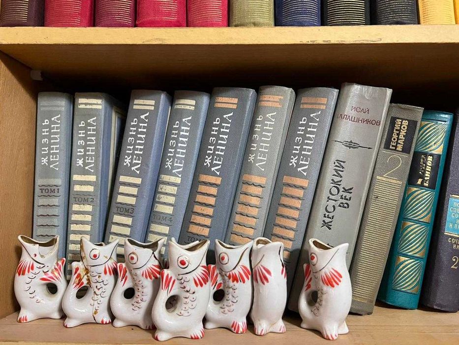 Продам книги в очень хорошем состоянии!