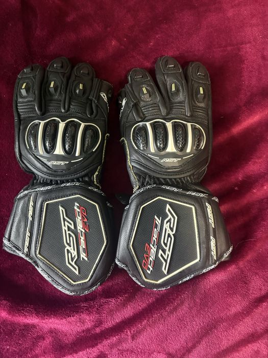 Manusi moto rst nefolosite