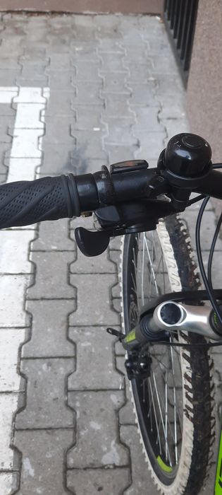 Vând bicicletă full suspension