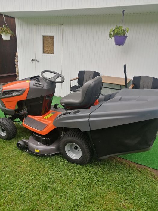Tractoras gazon husqvarna TC 242 T 764 cc. Stare Impecabilă!