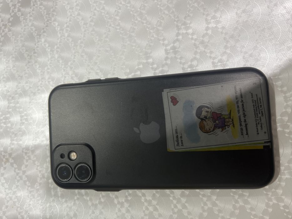 Продам iphone 11 в хорошем состояние