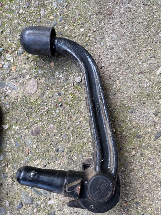 ТЕГЛИЧ ЗА Кола джип  бус чисто нов