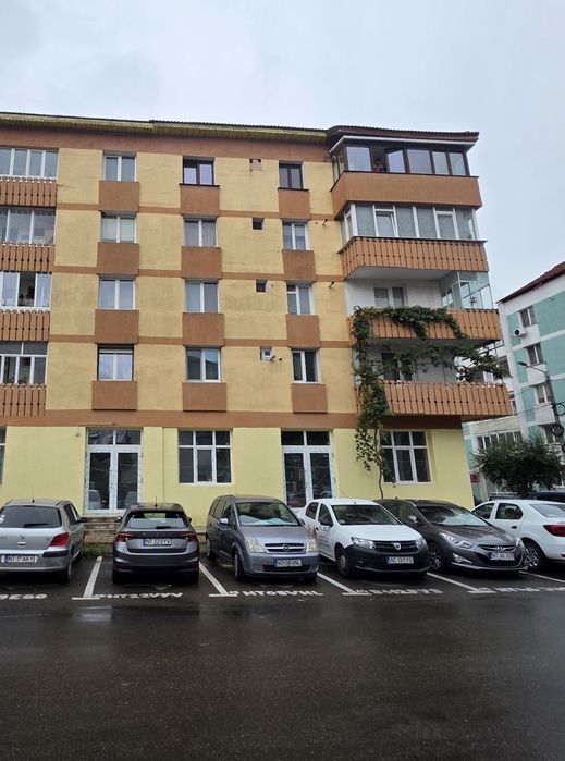 Închiriez Spațiu Comercial 170 mp