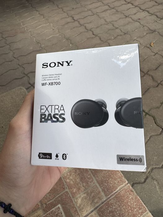 Vand casti sony wf xb700 noi sigilate