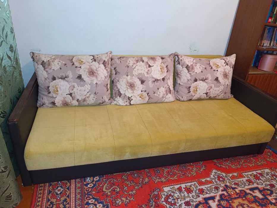 Универсальный спальный диван