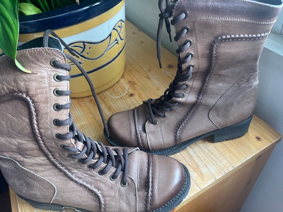 Ghete dama stare foarte buna