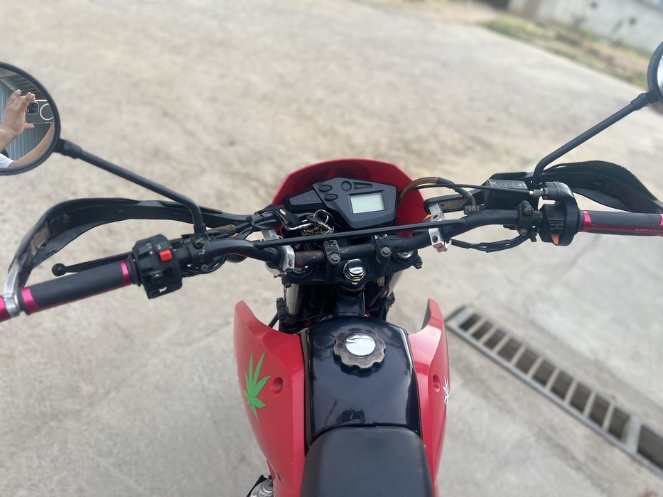 Motosikl Lifan enduro