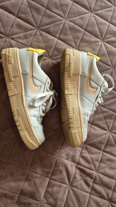 Adidasi Nike mărime 38