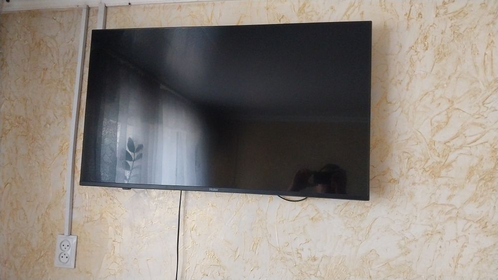 Продам смарт телевизор