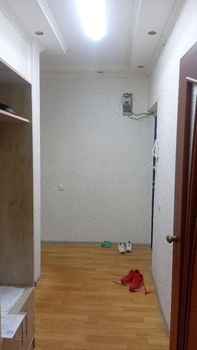 продам 1 ком. кв. в 10мкр дом 29