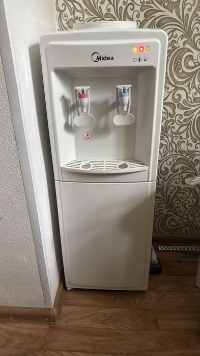 Куллер для воды Midea